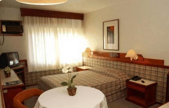 Hotel Suarez Campo Bom Exteriör bild