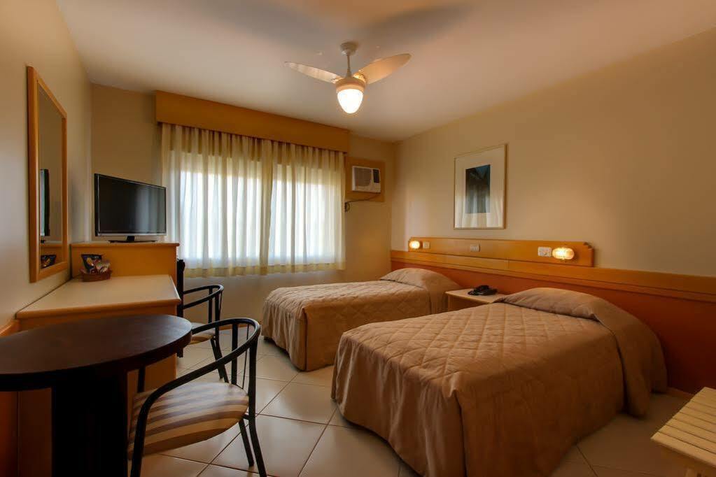 Hotel Suarez Campo Bom Exteriör bild